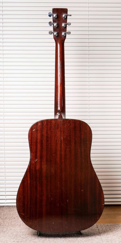 Martin/D-18(裏面)