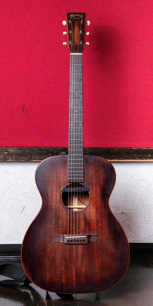 Martin/000-15M StreetMaster(前面)