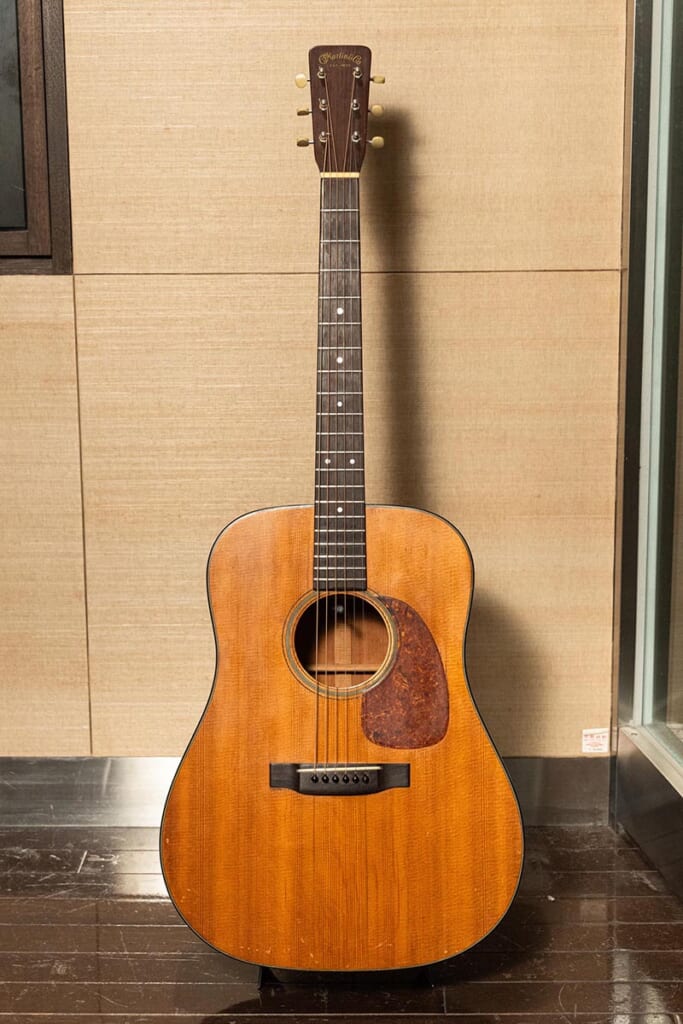 和田唱の1956年製Martin D-18(前面)