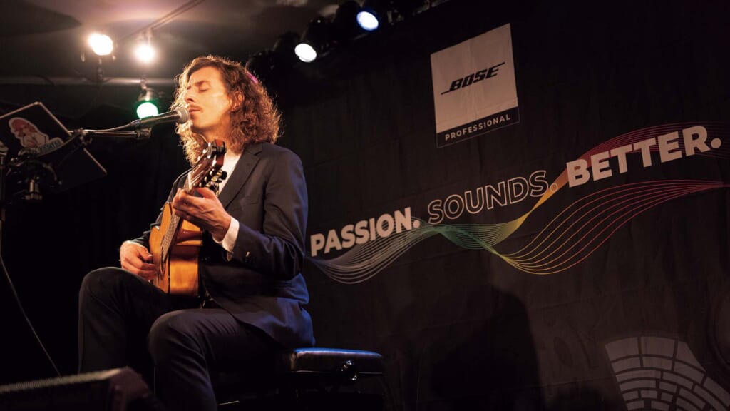 ドクターキャピタルがBOSE PROFESSIONALのS1 Pro+でエレアコを試奏した一夜をレポート！