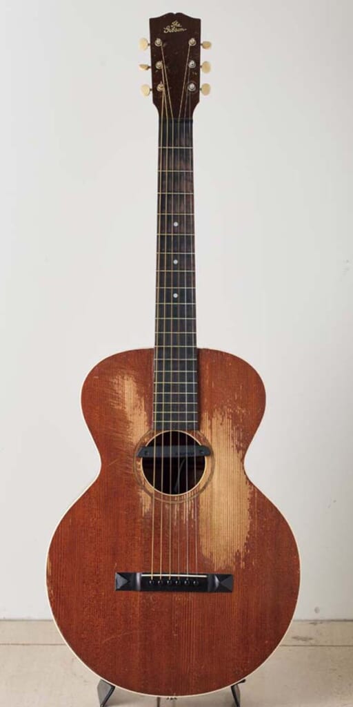 Gibson/1927 L-1(前面)
