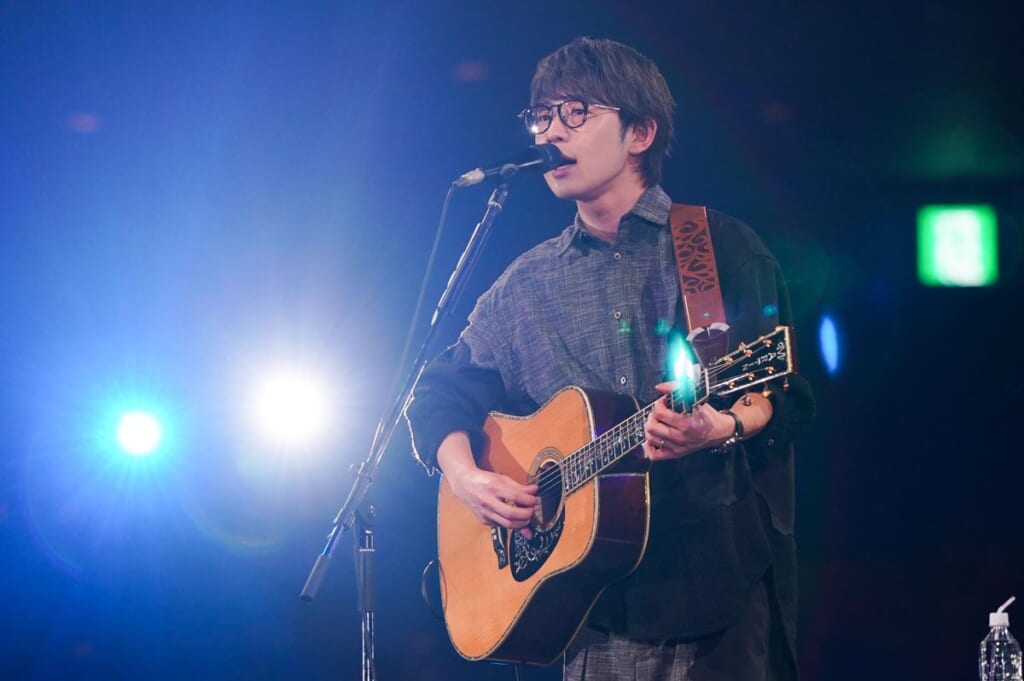 川崎鷹也