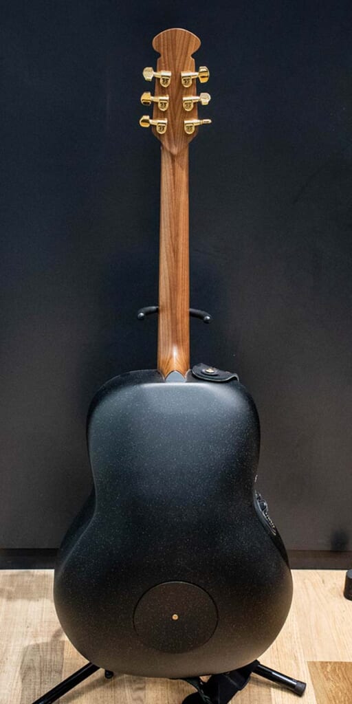 Ovation／Adamas 1687GT（背面）