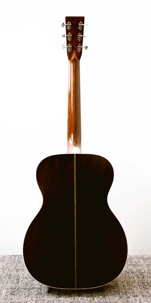 Martin/000-28EC(裏面)
